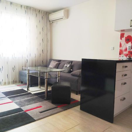 Modern Apartment In Μπουργκάς Εξωτερικό φωτογραφία